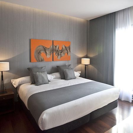 Hotel Carris Marineda โอโกรูญา ภายนอก รูปภาพ