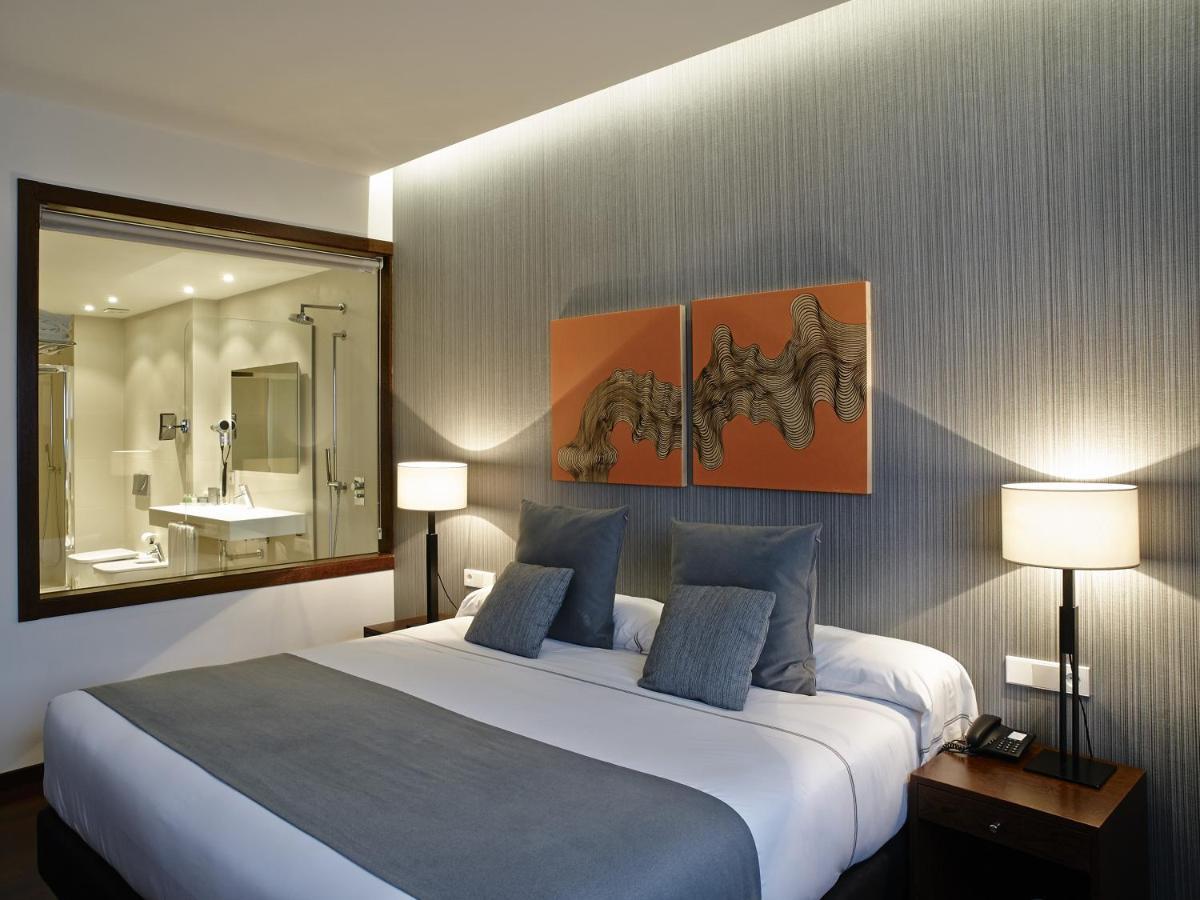 Hotel Carris Marineda โอโกรูญา ภายนอก รูปภาพ