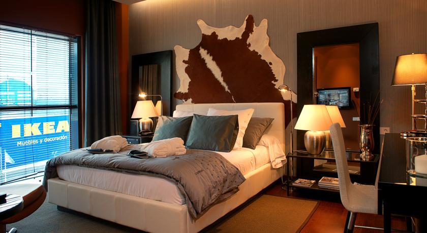 Hotel Carris Marineda โอโกรูญา ภายนอก รูปภาพ