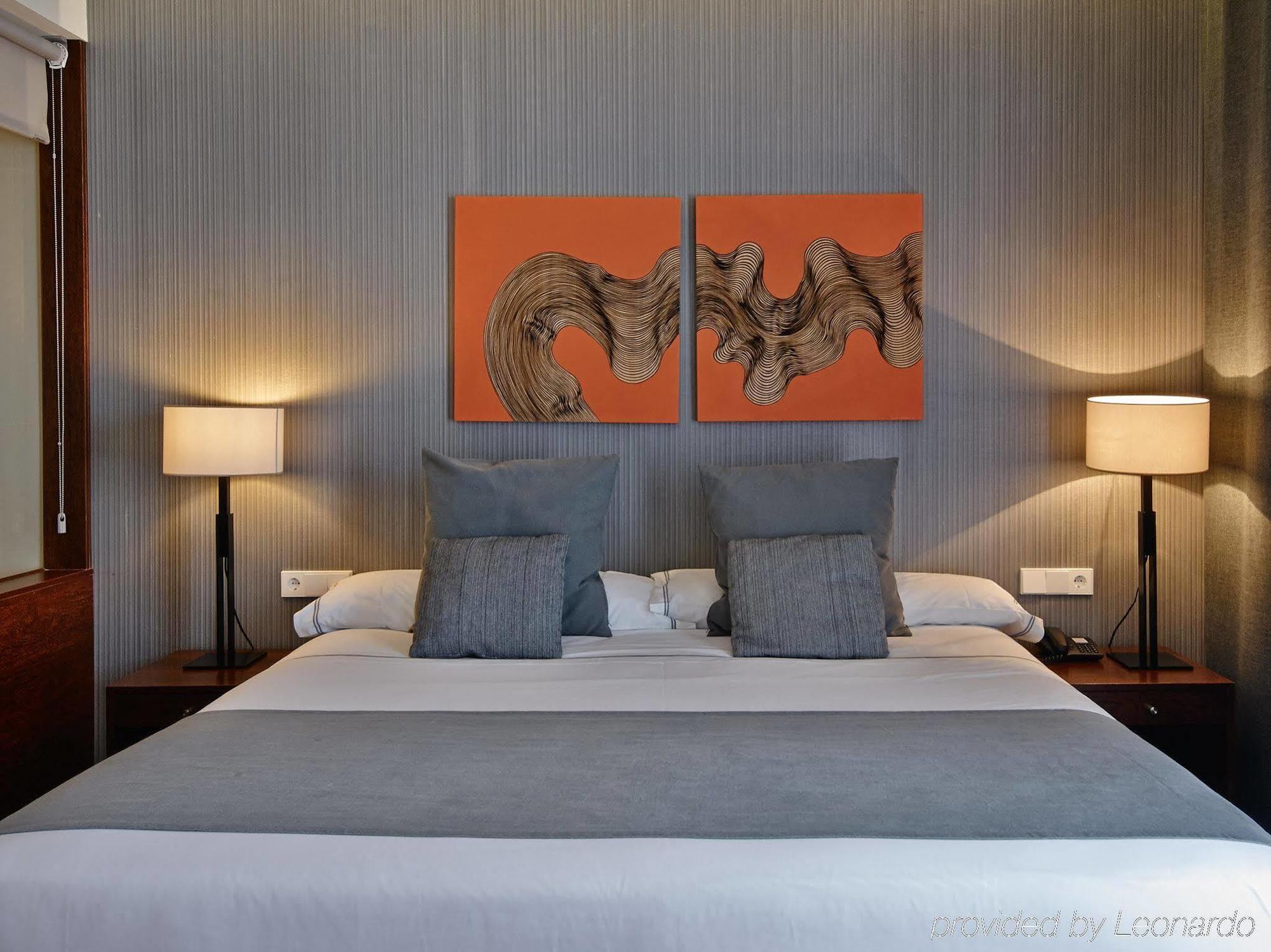 Hotel Carris Marineda โอโกรูญา ภายนอก รูปภาพ