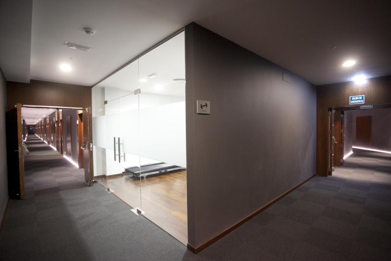 Hotel Carris Marineda โอโกรูญา ภายนอก รูปภาพ