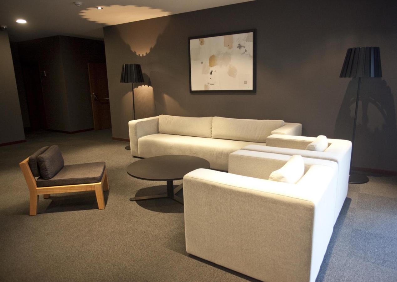 Hotel Carris Marineda โอโกรูญา ภายนอก รูปภาพ