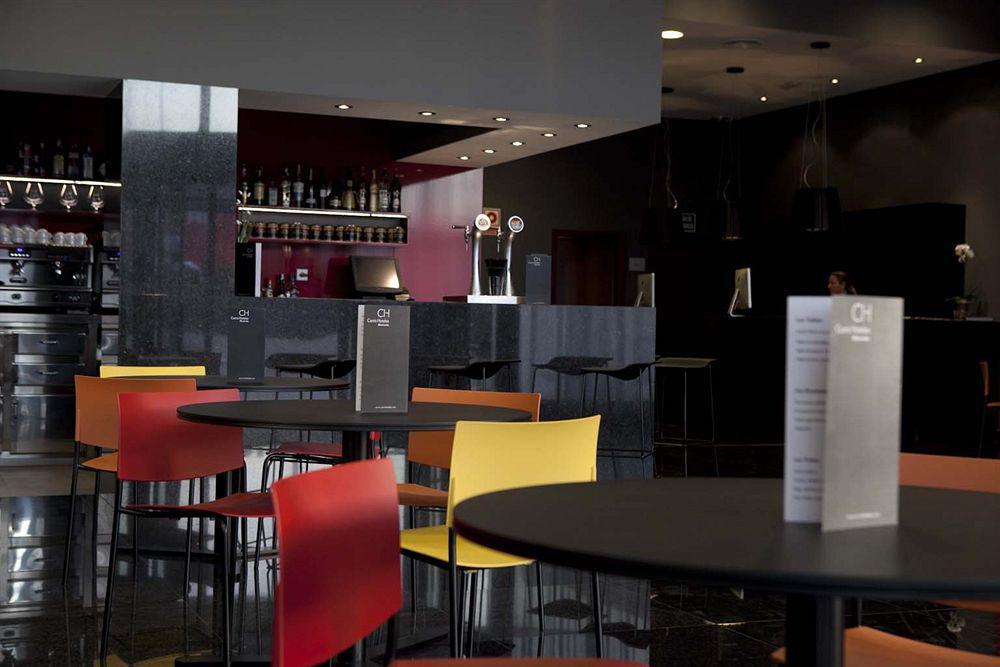 Hotel Carris Marineda โอโกรูญา ภายนอก รูปภาพ
